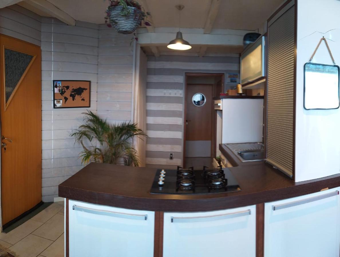 Appartement Vue Mer, RDC, Plage de Trestrignel Perros-Guirec Extérieur photo