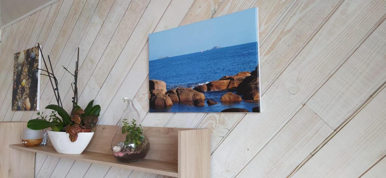 Appartement Vue Mer, RDC, Plage de Trestrignel Perros-Guirec Extérieur photo