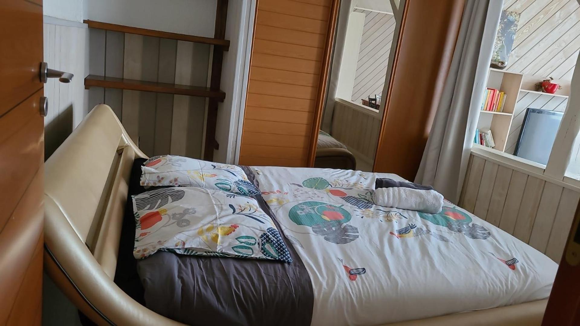 Appartement Vue Mer, RDC, Plage de Trestrignel Perros-Guirec Extérieur photo